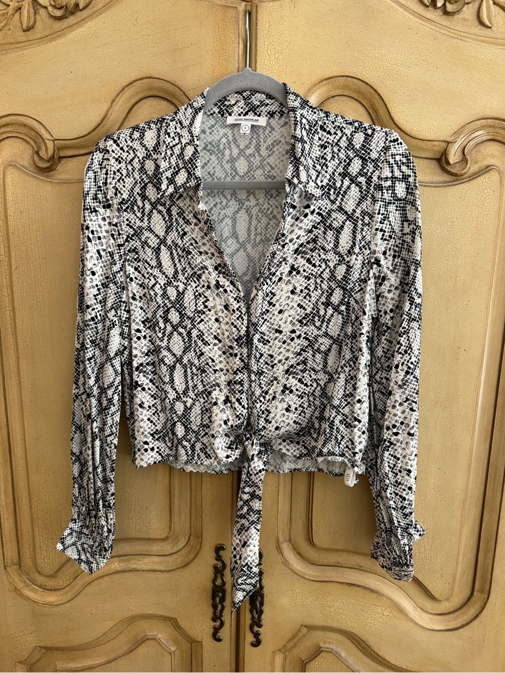 Good American Snake Print Tie-Front Shirt - Black & White